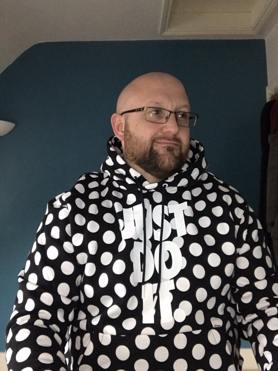 Rhyno_24's tweet photo. #RemoteWork #RemoteWorking #HoodieFromHome #WFHhoodie #AVSelfie #AVInTheAM #AVTweeps #AVBrits #AVJamUK #AVTechJunkies

Day 29 in total lockdown and thankfully, its another day and hoodie!

This is needed, if only for the extra warmth, because it’s cold 🥶

#StaySafe #StayHealthy https://t.co/hfBP6bnhMJ