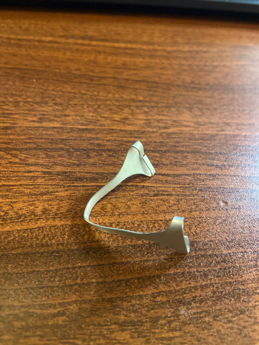 LancasterConta1's tweet photo. If anyone is need need of clips for home made face masks PLEASE let us know!! #lancastercontainer #facemaskclips #homemademasks #InThisTogether https://t.co/lRhVzum5w2