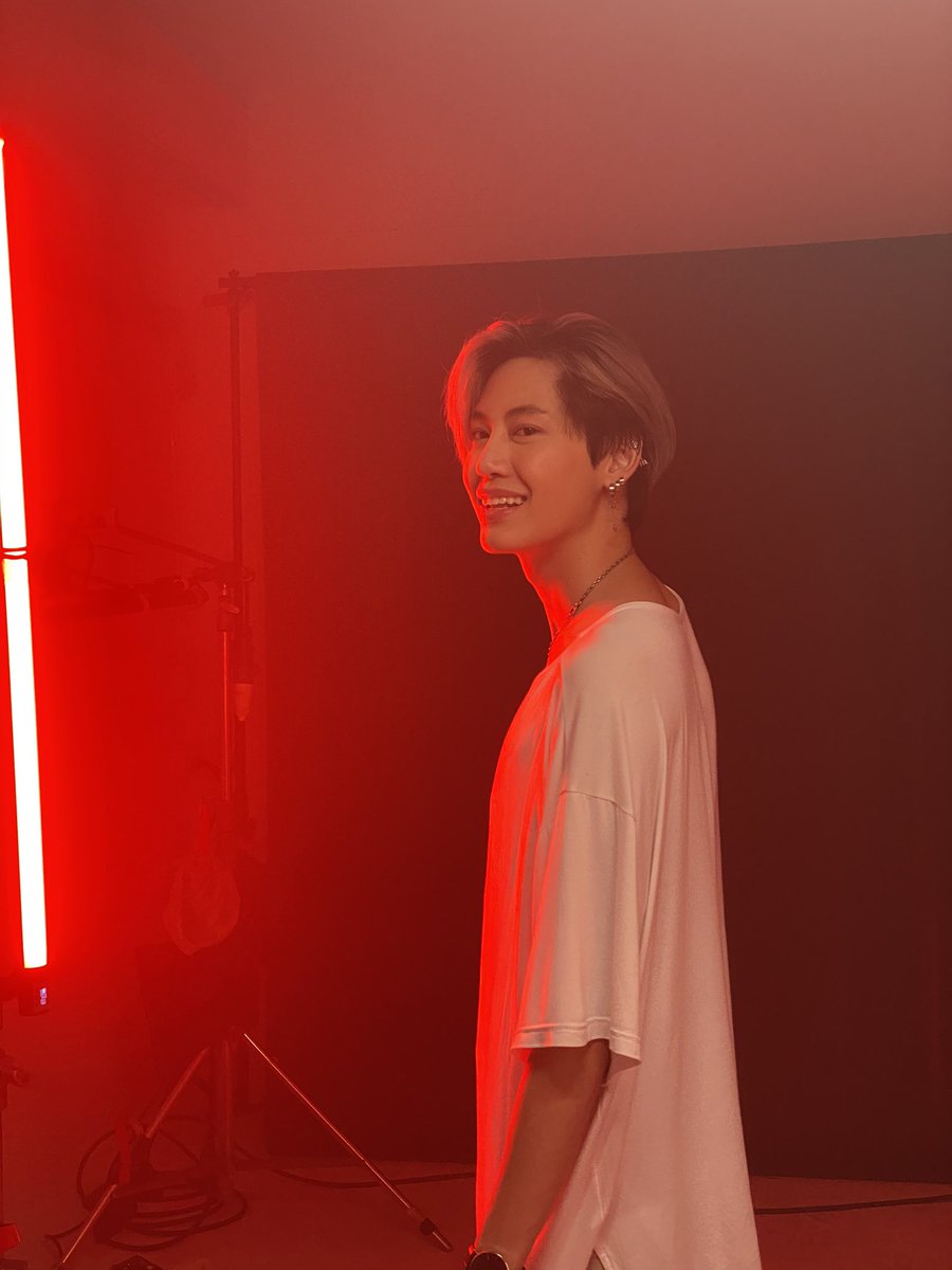 Prem_space's tweet photo. บุ๋นผู้มากับไฟ ปล.จะดึงหรือจะยิ้ม https://t.co/lvKZT5BsRa
