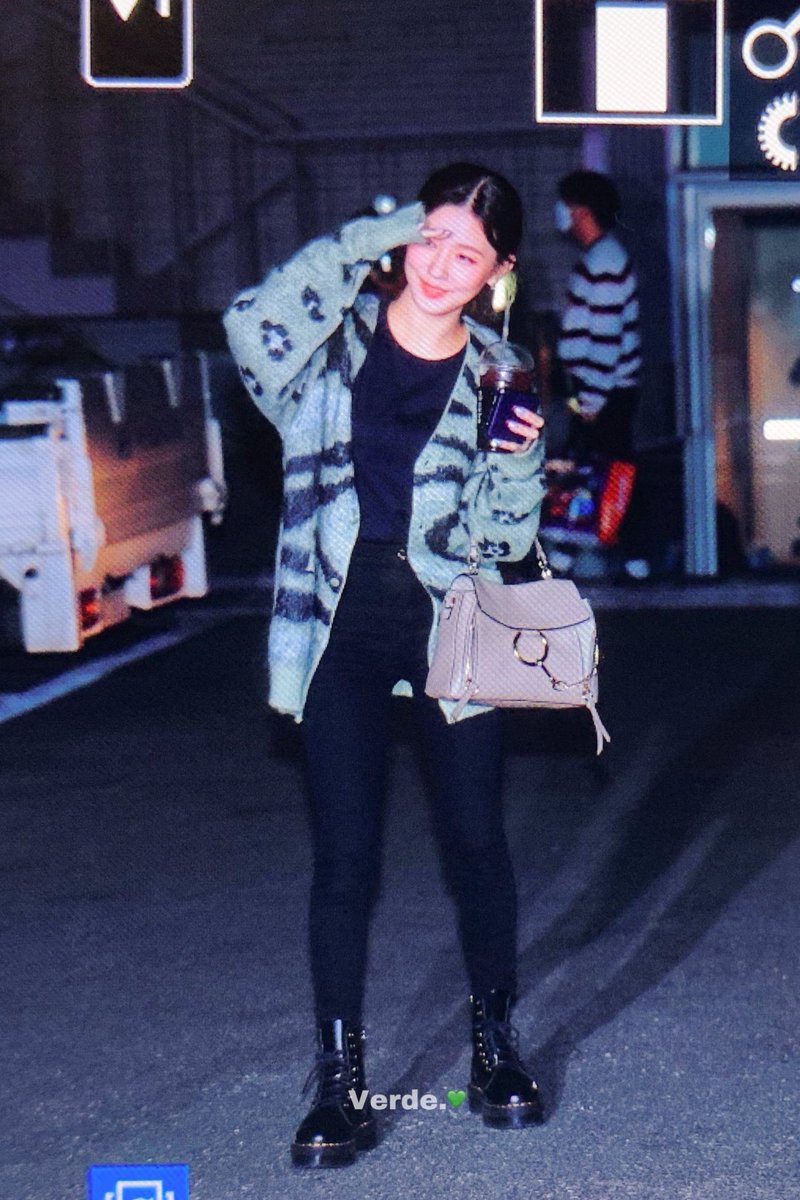 200428 프리뷰

😆😍😆

#여자아이들 #GIDLE #아이들  #미연 #MIYEON