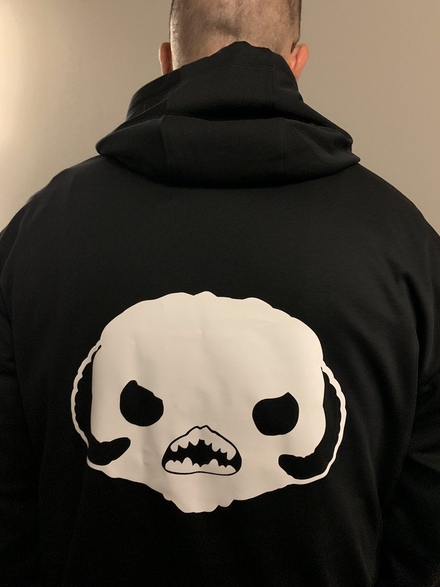 MrChrisLee24's tweet photo. Got some merch for our local #StarWars group here in #Edmonton. I think it looks great and they’re pretty comfy too.
#EdmontonStarWarsFanForce #EdmontonFanForce #EdmontonStarWars #StarWarsEdmonton #YEGStarWars #StarWarsYEG #EchoBase #Wampa https://t.co/2r8u5KLcGk