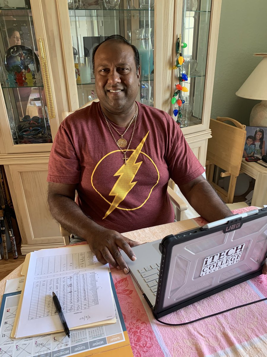 iTech_Auto's tweet image. We @iTECH_College can figure out this eLeaning....in a FLASH!! @collierschools #CCPSProud