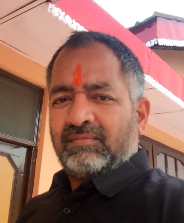 GaganSinghRana2's tweet photo. #तिलक_सेल्फी
#SelfieWithTilak https://t.co/LAU0ZzDnU6