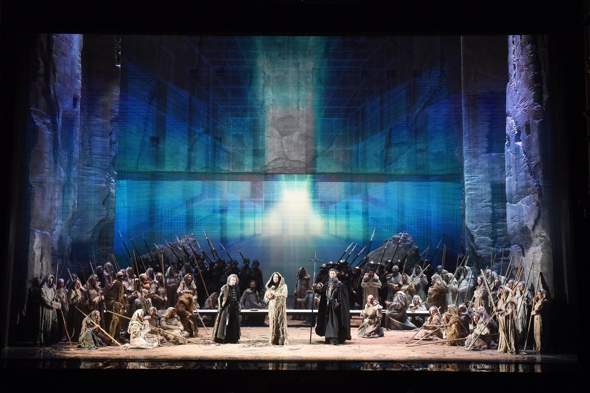 PabloGalvezH's tweet photo. Hoy a las 20:00 la ópera #Jerusalem de #Verdi de la apertura del #FestivalVerdi 2017 con @callega3 #HugodeAna #RamonVargas #MichelePertusi #AnnickMassis #PabloGalvez #OrquestaToscanini #RamonVargas https://t.co/pVnLXMQUTv https://t.co/kqmunT5wkH