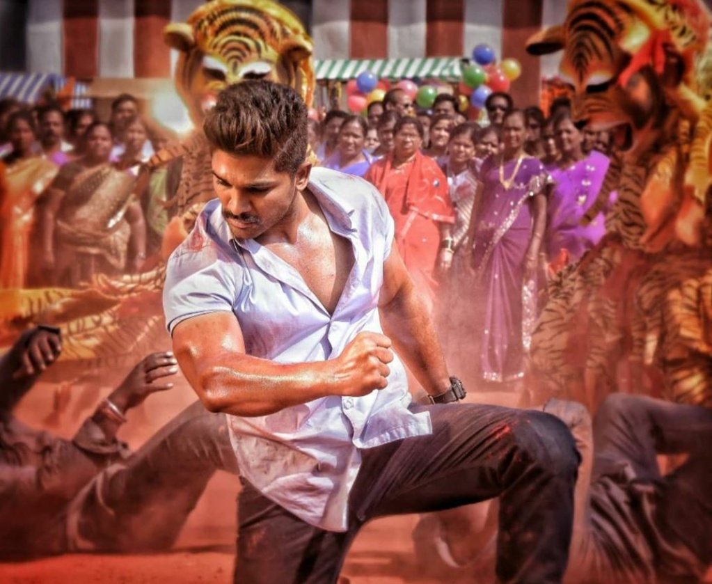 AryanSuryA_'s tweet image. Top 5 anniversary Trends

1) #DecadeForClassicDarling - 4M
2) #3YrsForMightyBaahubali2 - 1.4M
3) #DecadeForMemorableAarya2 - 1.21M
4) #19YrsOfClassicIHKushi - 1.14M
5) #9YrsOfCultClassicORANGE - 831K

No Change In Top5
Mana Target 3M aithe aim For 4M🔥
#16YrsForAaryaTrendOnMay6th