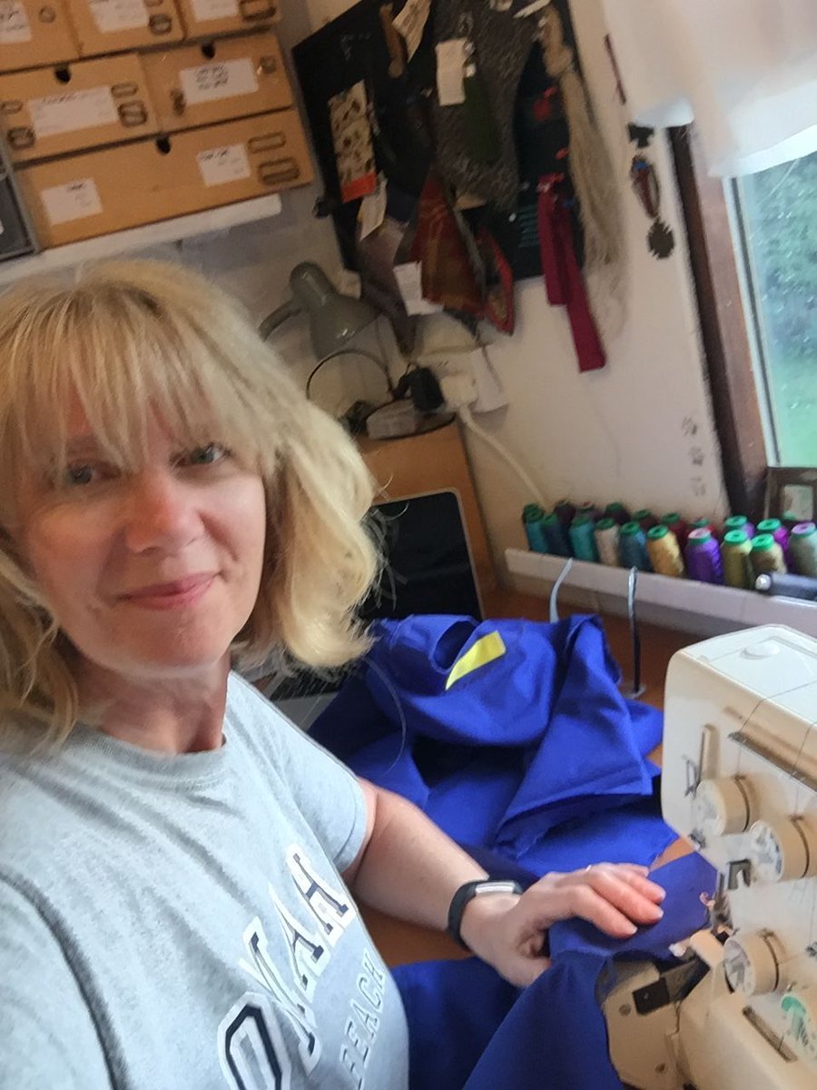 MakersWales's tweet photo. #LyndaShell has adapted her sewing skills #ScrubsforWalesHospitals £10,000 raised 500 scrubs made by the team so far!
https://t.co/CEJEr78NuV
#makersblog #makersstories #adapting #stayingcreative #makinghelps #makerswales #supportingmakers #makersgallery #madeinwales #coronavirus https://t.co/2lqtev10VW