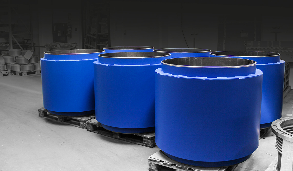 These DN 1000 #Expansionjoints will soon be installed in a District heating pipeline in Russia, where they will work under 30 barG operating pressure. More information about District heating Expansion Joints here: belman.com/district-heati…