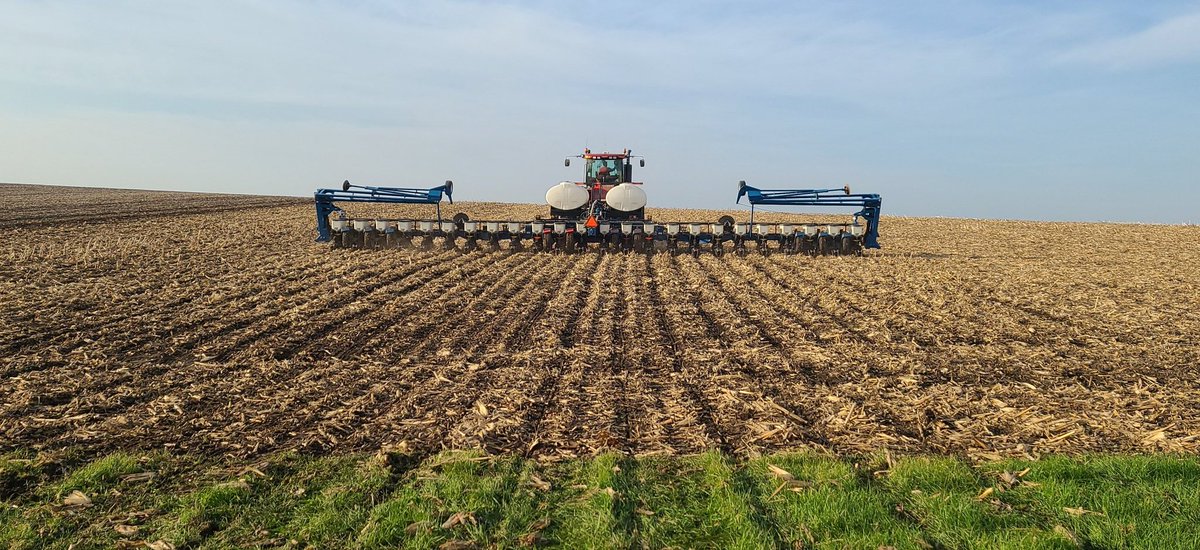 rockseedman's tweet photo. Another year another #krugerseeds extend bean plot done. Looking forward to using #extendflex hopefully next year #plant2020 https://t.co/OrvzY9bTJV