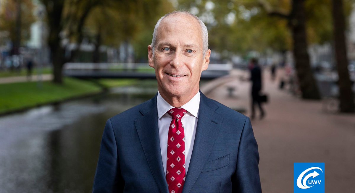 UWVnl's tweet photo. ‘Ik verwacht dat de discussie voor mogelijke hervormingen van de sociale zekerheid en aanpassingen van de arbeidsmarkt na deze periode in een stroomversnelling komt.’ Guus van Weelden, lid van de Raad van Bestuur, over gevolgen van de #coronacrisis: https://t.co/WETSXsDX2J https://t.co/xrU3IMRwUf
