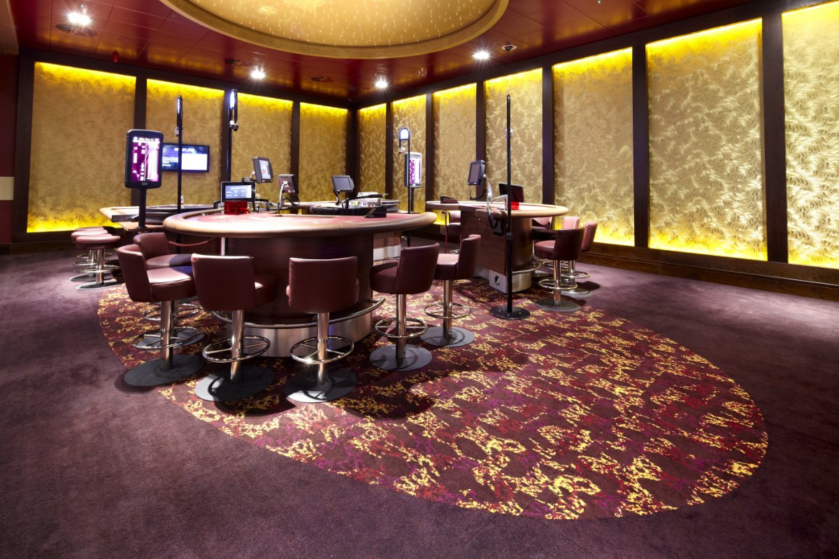 newheycarpets's tweet photo. 2012 #Throwback: G #Casino, #Didsbury. These impactful #hospitality #Colortec #tiles make a bold focal point for this #GrosvenorCasino in #Manchester. These #opulent and #modern #carpets create a feel of prestige and excitement with distinct zones. https://t.co/LeaXQ2pg4X https://t.co/rkmYB15Y58