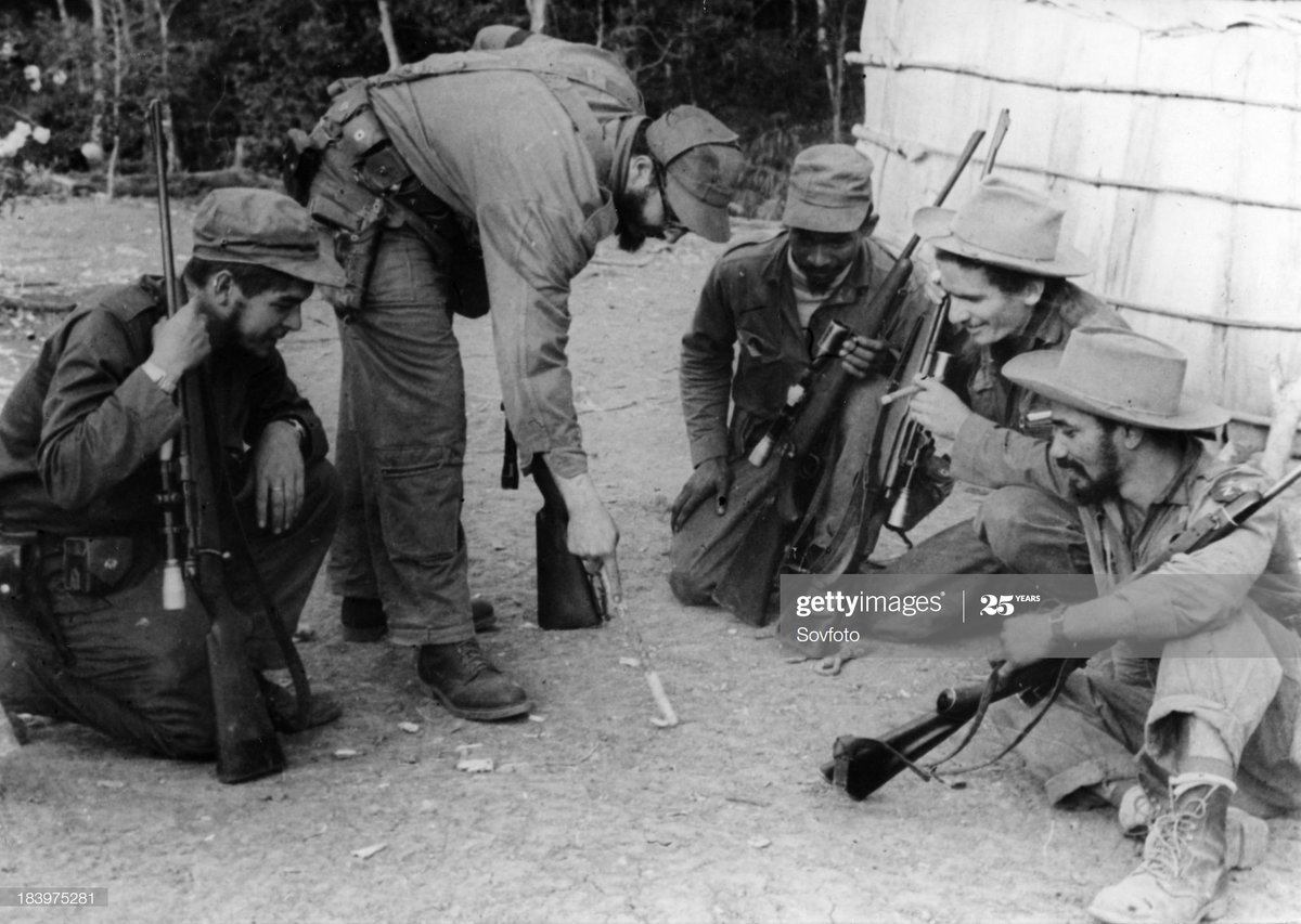 R_Malmierca's tweet photo. Muchas felicidades al Comandante de la Revolución Ramiro @ValdesMenendez en su cumpleaños. Presente en el Moncada,  Granma, Sierra y la Invasión, fundador de los órganos de seguridad del Estado, incansable combatiente en la construcción del socialismo. Un ejemplo para la juventud https://t.co/DGjr9kjGIV