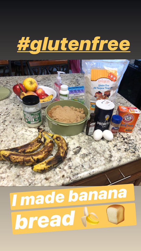gfsocialite's tweet photo. #Glutenfree #bananabread using Outrageous baking gluten free flour. Perfect for those bananas that are going bad 🍌 https://t.co/ArcDNJUVHq