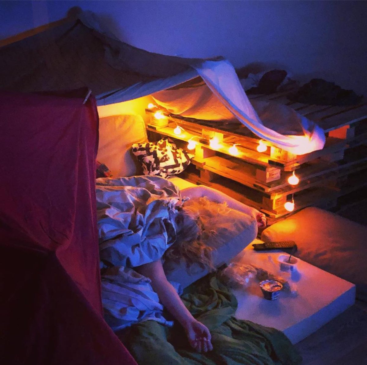 RioVistaEagles's tweet photo. Calling ALL RV HS Eagles! Today’s Virtual Spirit Week Activity is a Blanket Fort Competition! Have FUN and post your pics here!! #VirtualSpiritWeek #StuCoFun https://t.co/bVFl6SRU0K