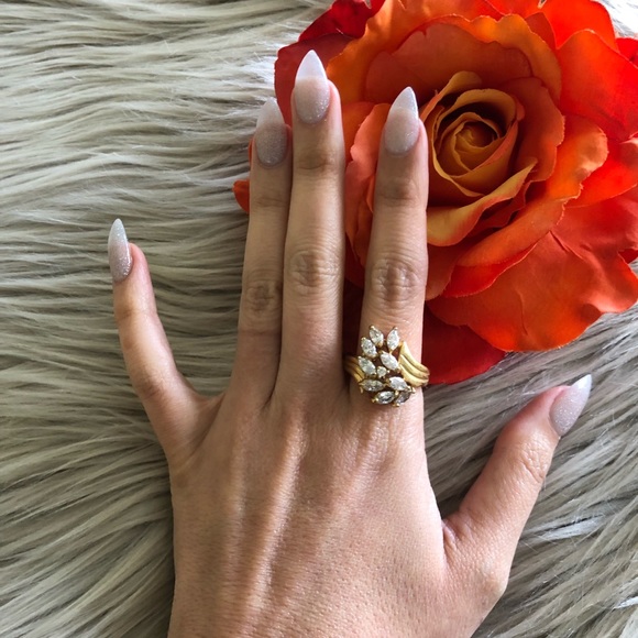So good I had to share! Check out all the items I'm loving on <a href="/Poshmarkapp/">Poshmark</a> from <a href="/mmadonna40/">MMadonna</a> #poshmark #fashion #style #shopmycloset #ugg #andreaviccaro: posh.mk/CdosRffhm4