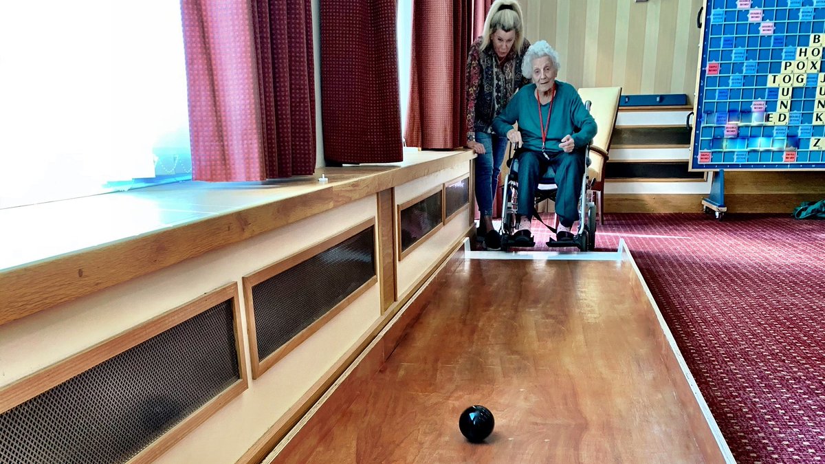 thermbi's tweet image. Residents at Queen Elizabeth Court in #Llandudno were absolutely delighted when Facilities Manager Andrew Stephens, and Assistant Facilities Manager, Ian Ridgway, had the inspired idea of building a bowling alley in the Home’s lounge! 🎳