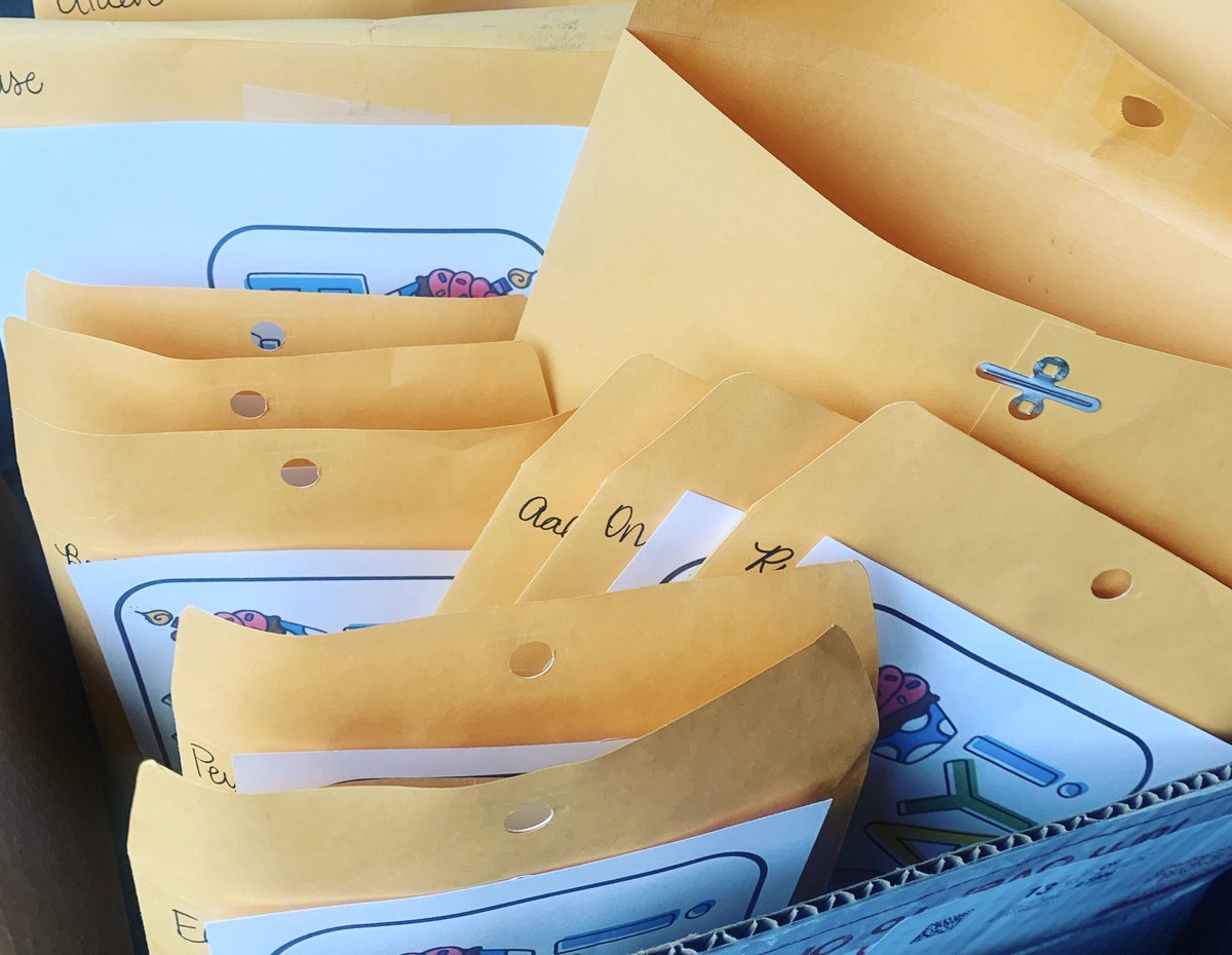 TeahShope's tweet photo. Delivering some Happy Birthday (to me) mail today! #positivelycontagious #imissmystudents https://t.co/V9Cy1tBfo2