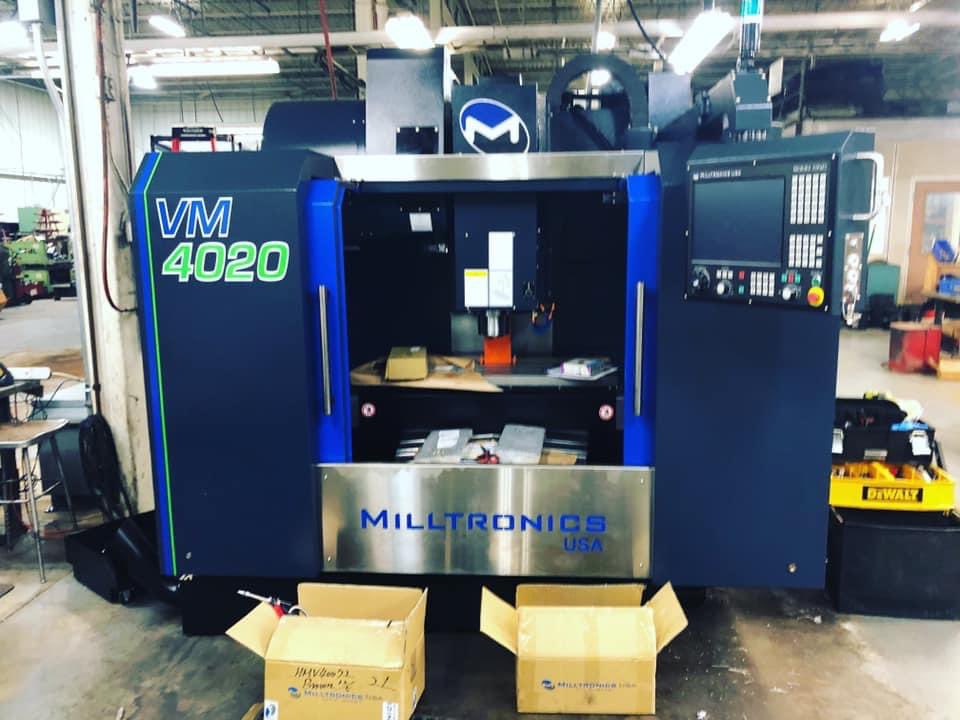 MilltronicsCNC's tweet photo. Milltronics distributor @AMCSales  taking care of business.
“Installing 2 New  Milltronics USA, Inc. today. 
Another Happy Customer. 😄
Another US Manufacturer.🇺🇸”

#cnc #cncmachine #cncmachining #jobshop #machineshop #machinetools 
#manufacturing #milltronics https://t.co/6IJU5smZgJ