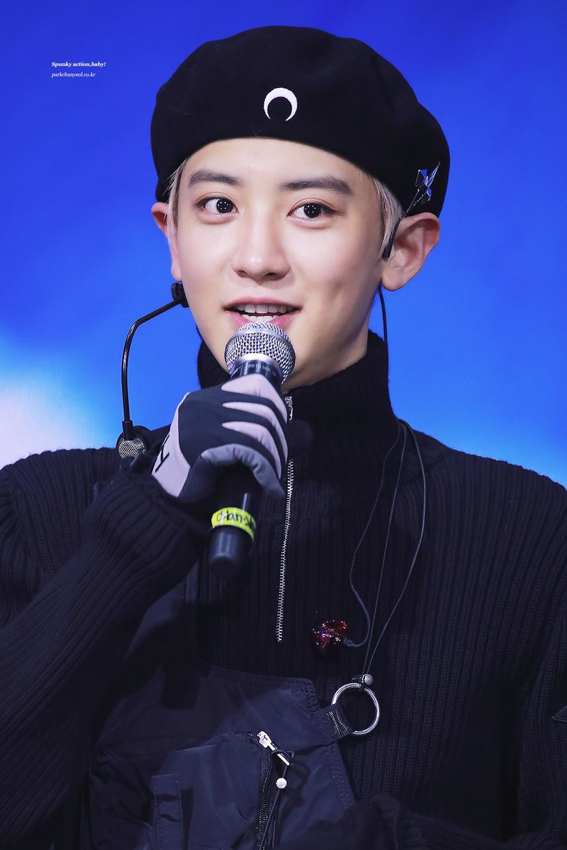 まめ No Twitter たくさん見てもらってるので 念のため紹介しておくと金髪ひよこっぽいのがshineeのテミンで 黒髪やんちゃ坊主っぽいのがexoのチャニョルです 見てくれてる人のほとんどはsm沼の住人だと思うから この紹介たぶん無意味