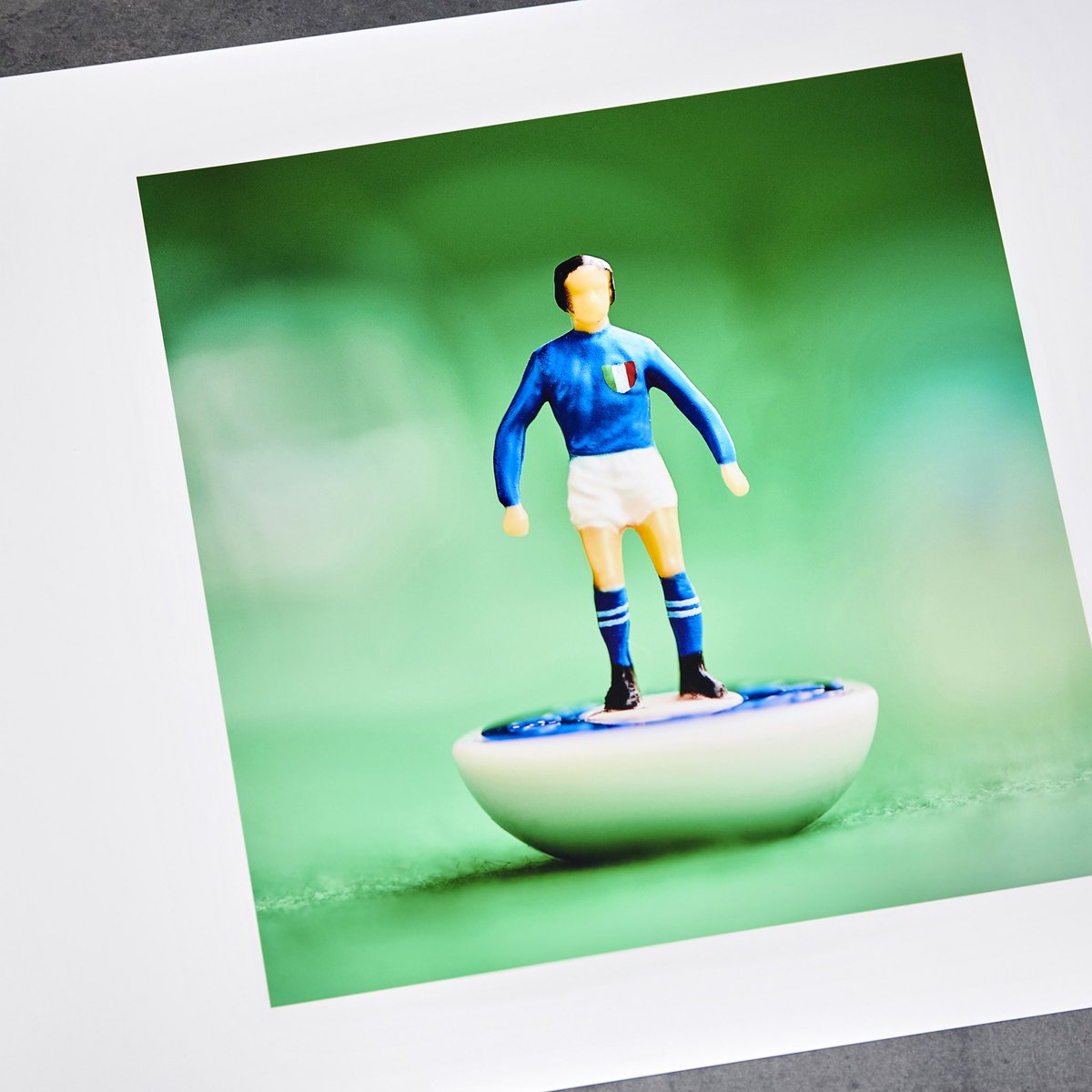 formationjd's tweet photo. Italia 82 Subbuteo art print now online- shop here:
https://t.co/MeSOafMOo1
Any shares/retweets much appreciated. Cheers!
#subbuteoart #footballartprints #orangetango #retrofootball #subbuteo #artprints #italia #Azzurri https://t.co/AjlnONG2ky