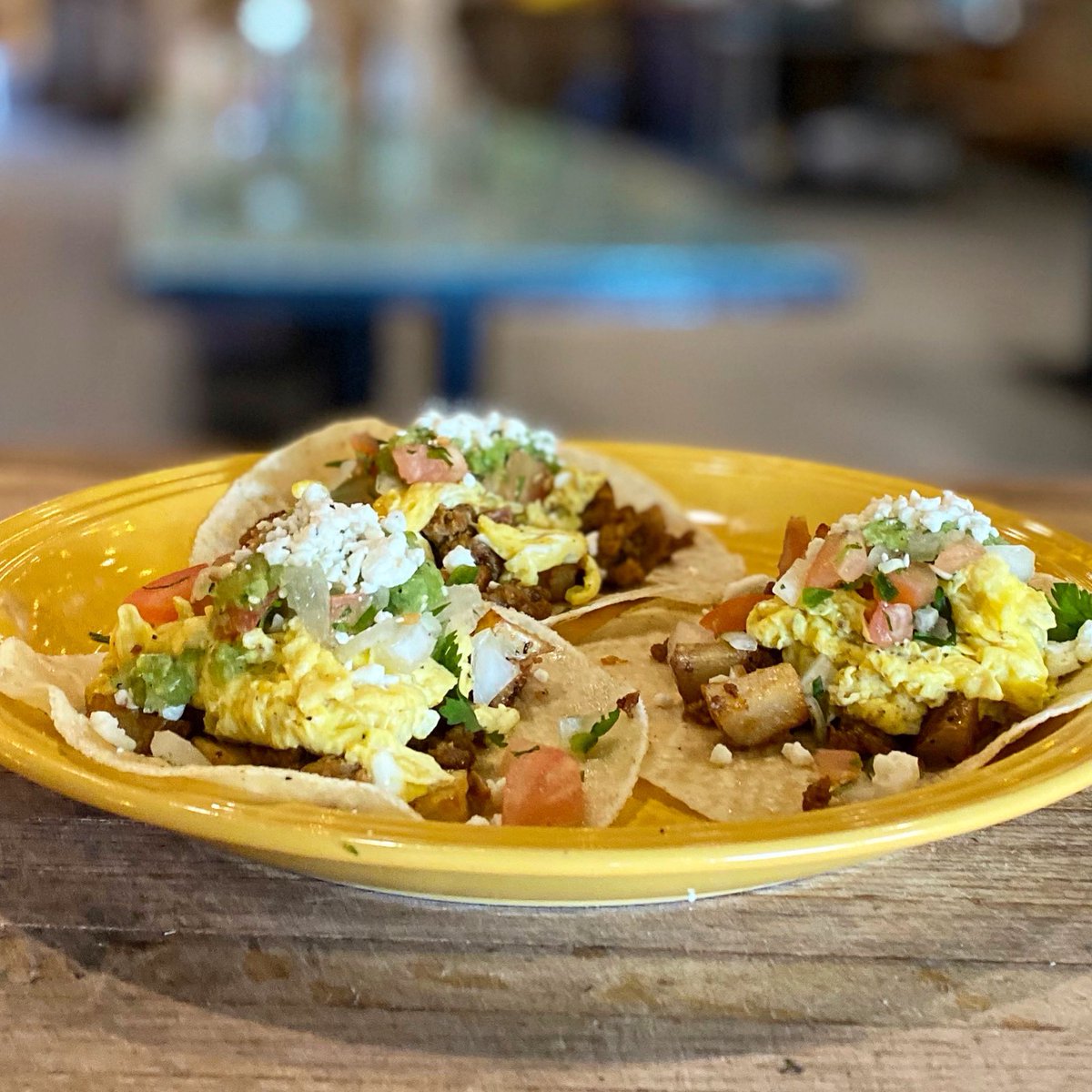 sunrise_memphis's tweet photo. Today is taco Tuesday! So here’s the special.... $10 for breakfast tacos and a pina colada.
#sunrisememphis #open901 #choose901 #ilovememphis https://t.co/qOOMVMEUxz