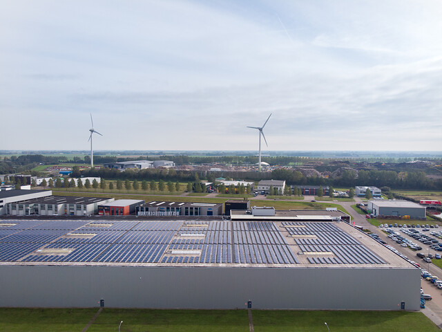 ProvincieNH's tweet photo. Je hebt nog precies een maand om gebruik te maken van de #HIRB+ subsidie. Deze #subsidie is bedoeld om de kwaliteit van bestaande  #bedrijventerreinen en haventerreinen in Noord-Holland te verbeteren. Meer weten of op 29 april deelnemen aan een webinar? https://t.co/OXk92PJakv https://t.co/mhnwIatDnZ