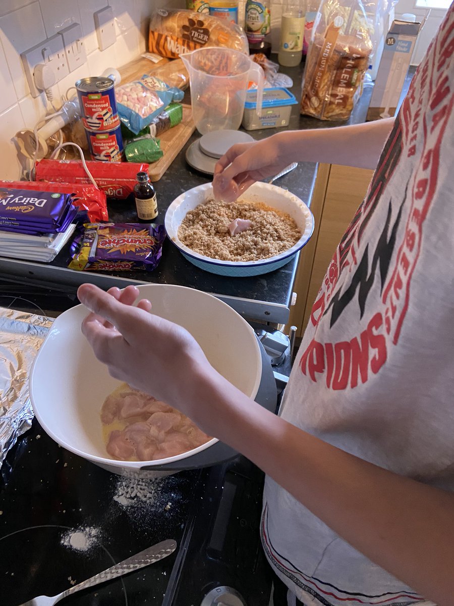 rsully83's tweet photo. @Downland_School James Stewart has been cooking a few things today and has done a brilliant job. Popcorn Chicken, Pizza sticks and Chocolate Eclairs 😋👌🏻 #superchefjames https://t.co/yX7kHWgAGZ