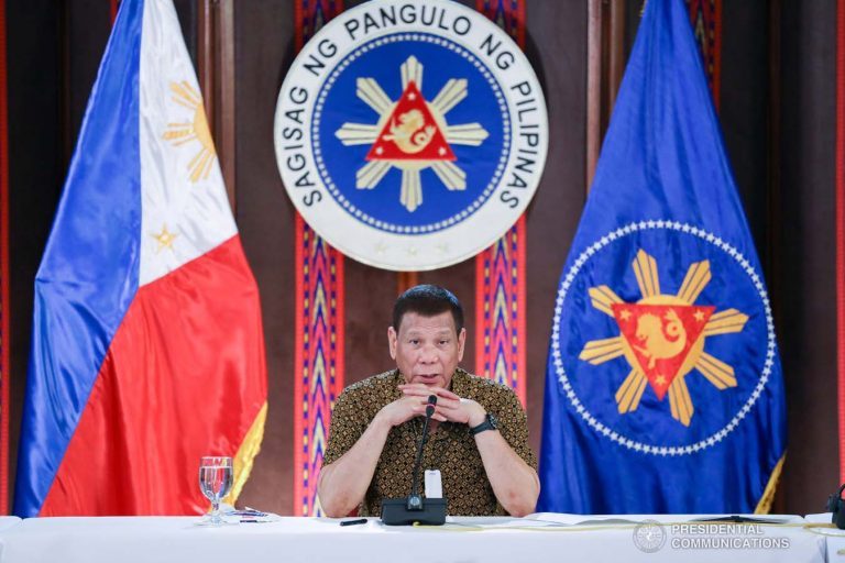 BaybayinNews's tweet photo. No more talks with communists, says President Duterte https://t.co/nsE3BsppgT https://t.co/zi0ELuhbbC