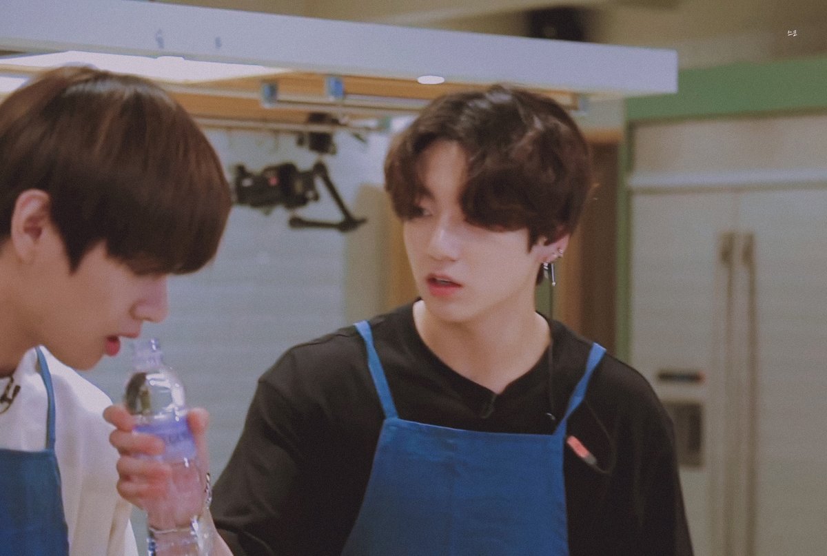 Seuko091230's tweet photo. #JK #V https://t.co/EpJhn5PHO8