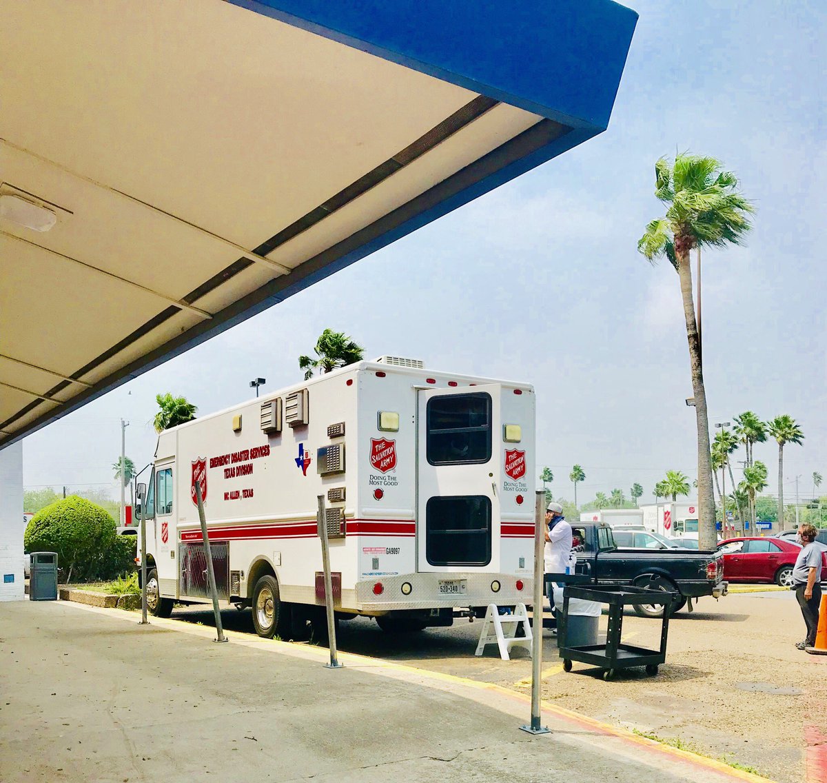 SalArmyMcAllen's tweet photo. This week in pictures https://t.co/ldsz1f6eN0
