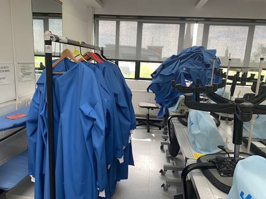 UCLan_textiles's tweet photo. A team in the School of Art, Design and Fashion have been busy stitching NHS gowns. We are so proud of what they have achieved in such a short time.

https://t.co/MMlOMxxbO9 https://t.co/J9oCLQ9qQz