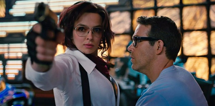 juulianarenzo's tweet photo. RYAN REYNOLDS IS ME #FreeGuy https://t.co/FWwkFy9UqV