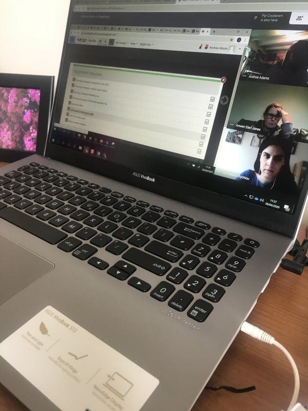 adrataicyf's tweet photo. Diolch Coleg Llanrillo Menai am addasu a pharhau i gynnig eu cyrsiau ar-lein. Un o'n swyddogion wedi cael sesiwn ddefnyddiol arall trwy google hangout bore 'ma! 💻🌐
Braf gweld staff o @VenueCymru yn gallu ymuno hefyd! @LlandrilloMenai
#dysgu #newid #addasu https://t.co/jcOe8g5IsU