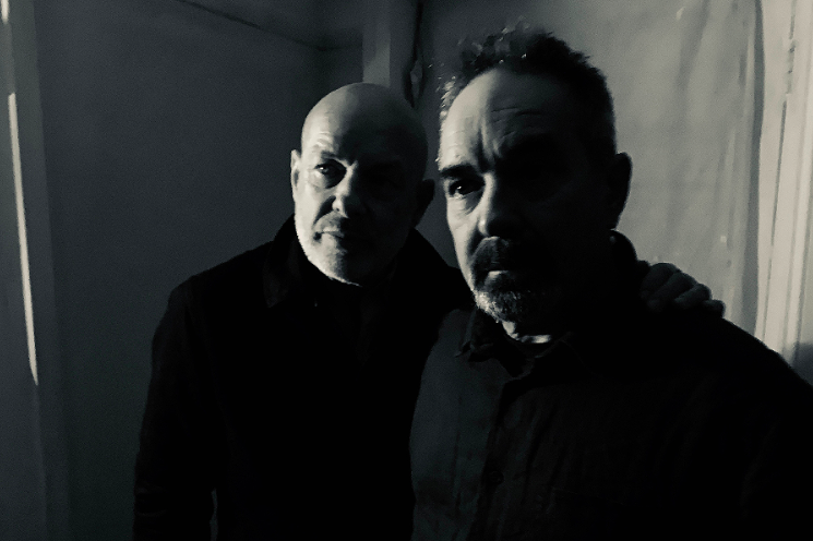 RollingStone's tweet photo. Brian and Roger Eno are asking fans for videos of simple scenes of life in quarantine for a new project tied to their LP, 'Mixing Colours' https://t.co/b5CkoFg0KE https://t.co/G5Vd3ojBu1