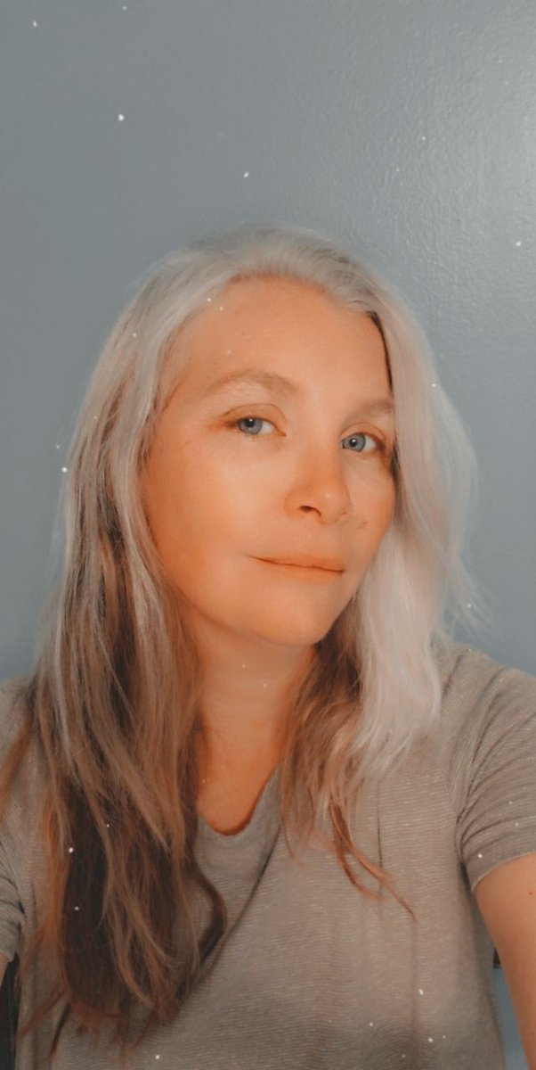 K8tina's tweet photo. I did "a thing" #NoMoreTealHair #HappierAsABlonde #QuarantineLife 

**To be honest, my teenage daughter Kaitlyn @_kkmeach_ helped me -- LOVE YOU MINI-ME💙** https://t.co/RhjSDIEEjq