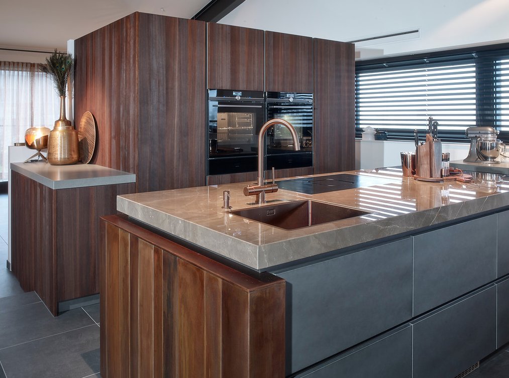 EXCELLENT | magazine tweet media