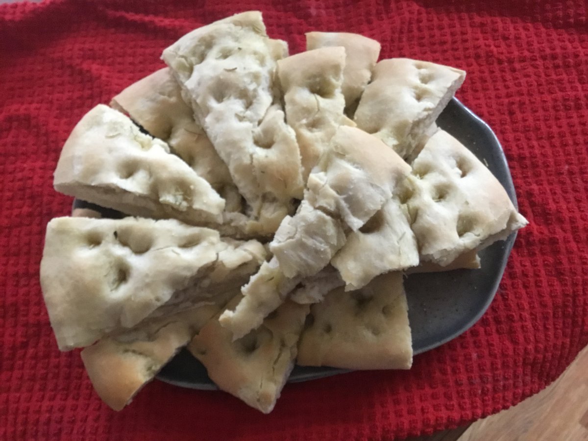 Homemade marinara sauce with ravioli (store bought) and fresh focaccia bread. I think that's my new favorite recipe! <a href="/BrookridgeSMSD/">BrookridgeElementarySMSD</a>