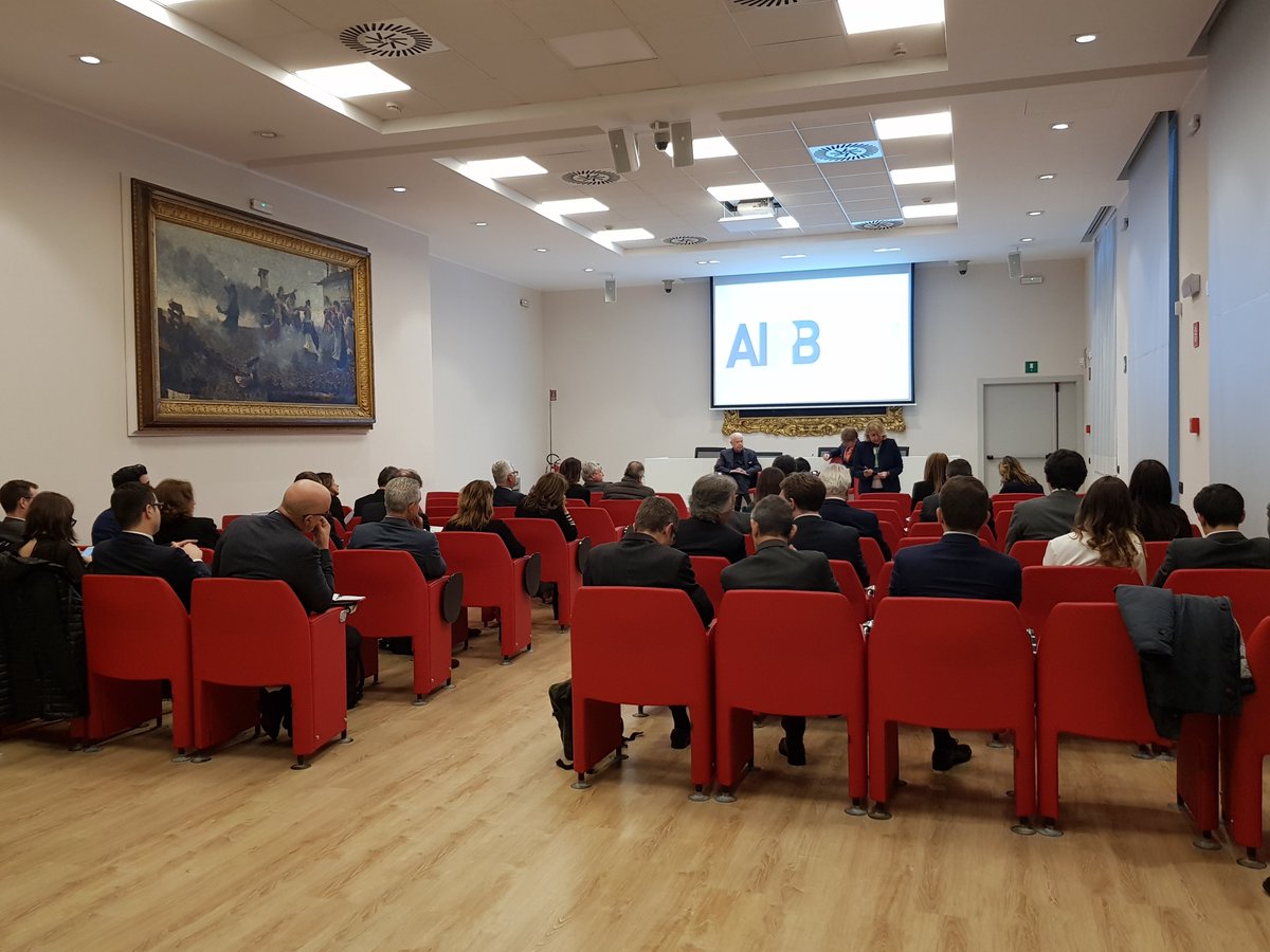 AIPB (@aipb_it) on Twitter photo #siamoAIPB 
#PrivateTalk AIPB aprile 2018: conversazione con l’economista Edward #Altman, strategie di #investimento in contesti macroeconomici complessi  
Location: sede di UBI Banca (Sala Assemblee), Milano 
bit.ly/2XNN1a6 #siamoAIPB 
#PrivateTalk AIPB aprile 2018: conversazione con l’economista Edward #Altman, strategie di #investimento in contesti macroeconomici complessi  
Location: sede di UBI Banca (Sala Assemblee), Milano 
bit.ly/2XNN1a6