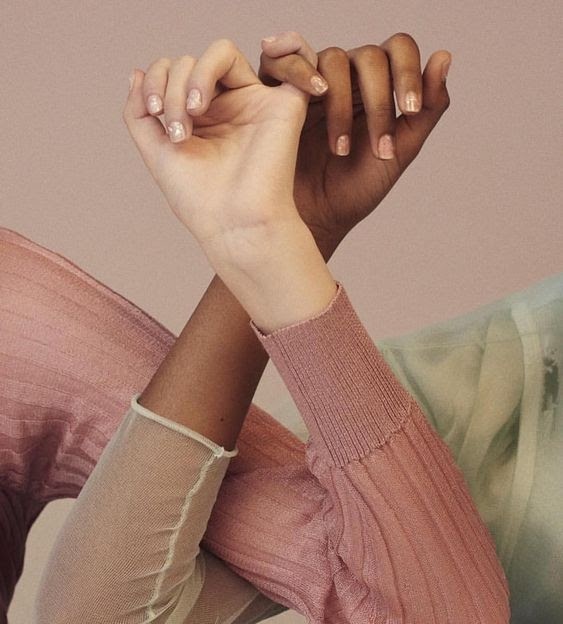 Heuritech (@heuritechdata) on Twitter photo #Heuritech crée New Data for Fashion pour tous les acteurs de la mode: des données stratégiques en accès libre à propos des tendances consommateurs sur #Instagram. Jusqu’en Septembre 2020.
<a href="/CovidSyntecNum/">CovidSyntecNumerique</a> <a href="/FHCM/">Fédération de la Haute Couture et de la Mode</a> <a href="/Defilamode/">DEFI</a> <a href="/federationdupap/">Fédération du PAP</a> <a href="/FCDfrance/">Fédération du Commerce et de la Distribution</a> <a href="/FevadActu/">FEVAD</a> <a href="/UITFrance/">Union des Industries Textiles</a> #Heuritech crée New Data for Fashion pour tous les acteurs de la mode: des données stratégiques en accès libre à propos des tendances consommateurs sur #Instagram. Jusqu’en Septembre 2020.
<a href="/CovidSyntecNum/">CovidSyntecNumerique</a> <a href="/FHCM/">Fédération de la Haute Couture et de la Mode</a> <a href="/Defilamode/">DEFI</a> <a href="/federationdupap/">Fédération du PAP</a> <a href="/FCDfrance/">Fédération du Commerce et de la Distribution</a> <a href="/FevadActu/">FEVAD</a> <a href="/UITFrance/">Union des Industries Textiles</a>