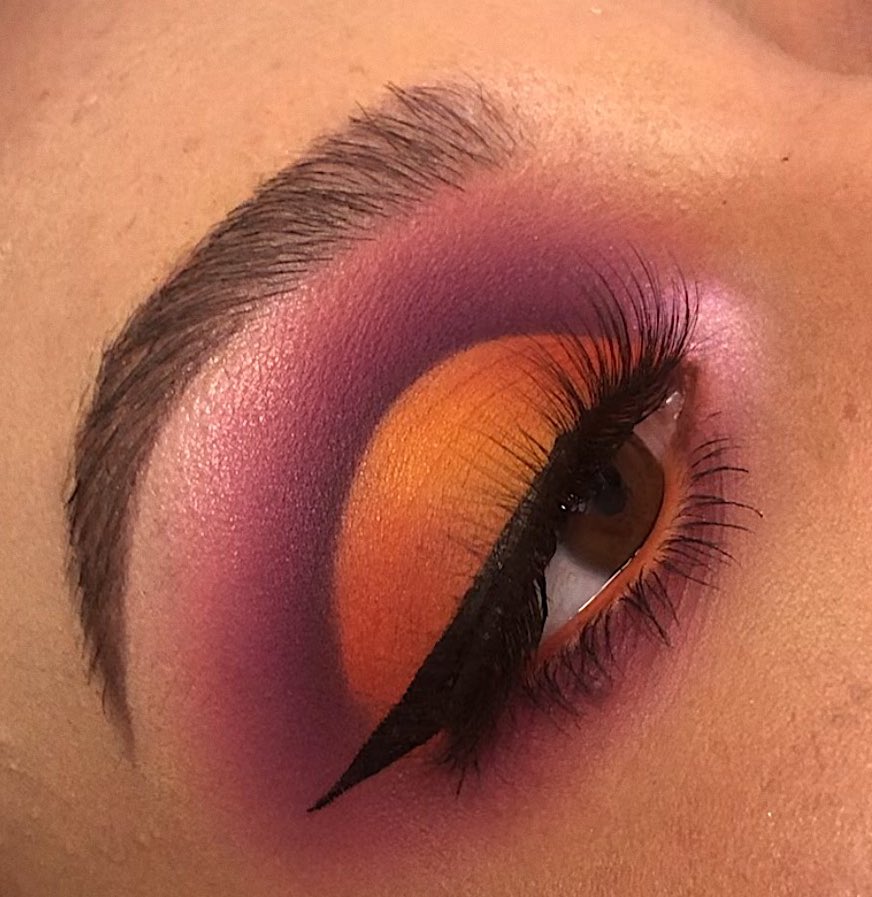 ritarose_mu's tweet photo. 2018👉🏽2020 ✨ 
#makeupevolution https://t.co/s4ooM1e0Hz