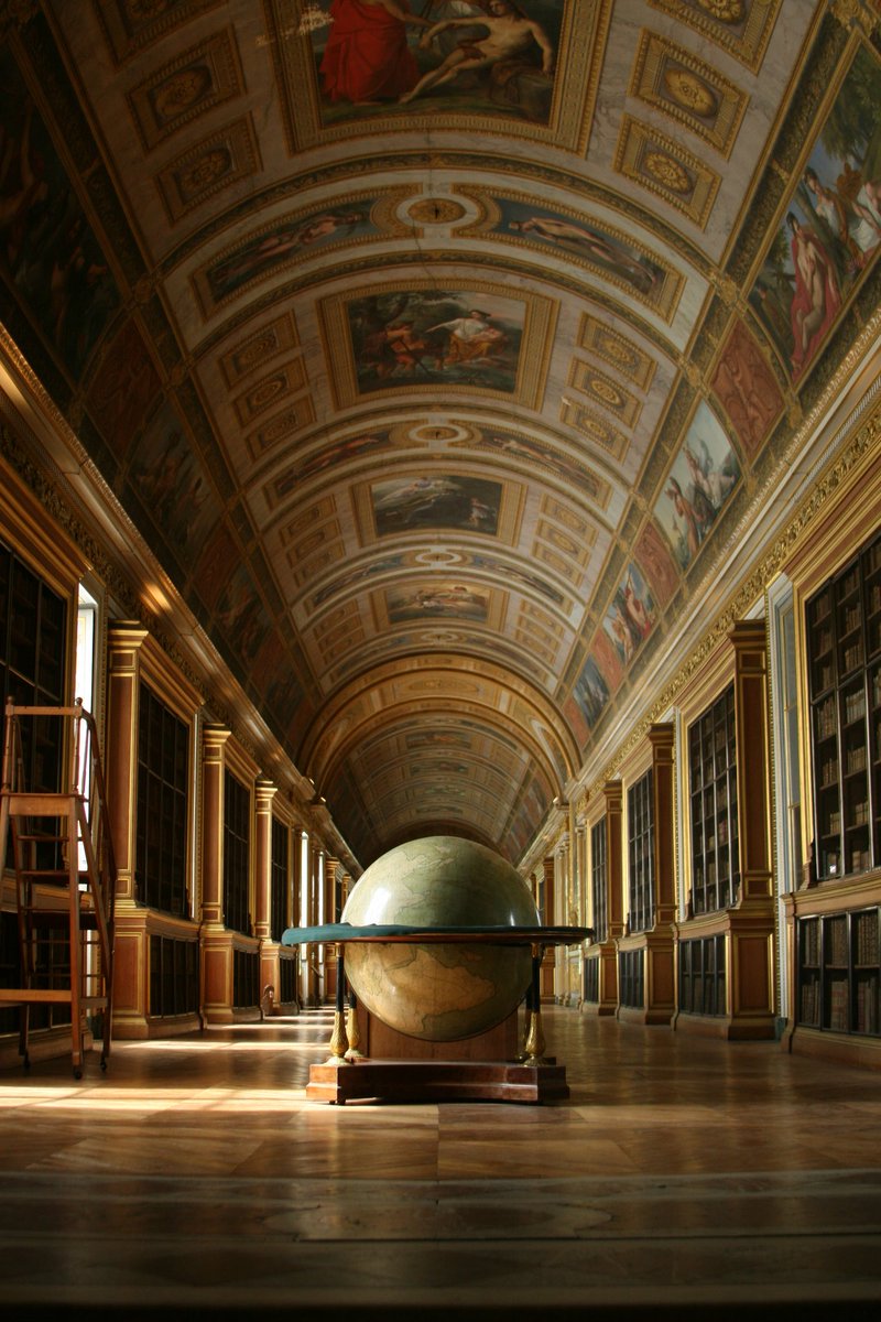 Château de Fontainebleau tweet media
