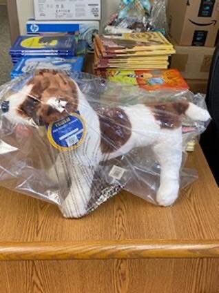 AnnaWShepherd's tweet photo. Regional Head Start Trivia for Teachers &amp; Assistants in BSACAP! Prizes Mon. &amp; Tue. Emails at random times with photo of item and a triva question. Past 2 days @SchoolsFloyd teachers Rikki Gibson &amp; Debra Tackett have won! Thanks, BSACAP! @Floydsuper1 @MyNTIky #TeamEarlyChildhood https://t.co/6FiC0W8GoW