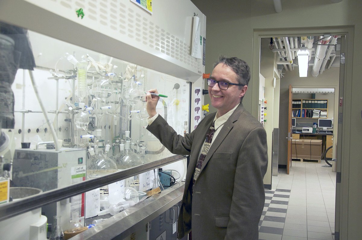 U of T Arts & Science (@uoftartsci) on Twitter photo .<a href="/chemuoft/">Chemistry at UofT</a>’s Robert Batey has received funding from <a href="/UofT/">University of Toronto</a>’s COVID-19 Action Fund for a project that will support ongoing #COVID19 research efforts and therapeutic intervention.
Learn more: bit.ly/2Sf8XHR .<a href="/chemuoft/">Chemistry at UofT</a>’s Robert Batey has received funding from <a href="/UofT/">University of Toronto</a>’s COVID-19 Action Fund for a project that will support ongoing #COVID19 research efforts and therapeutic intervention.
Learn more: bit.ly/2Sf8XHR