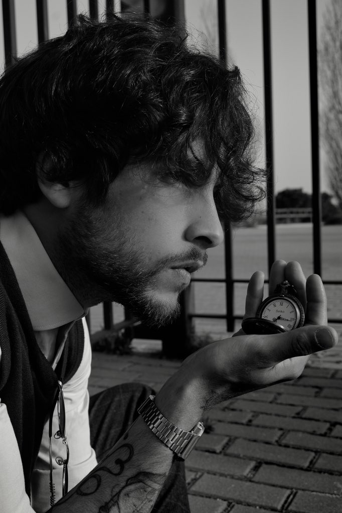 FotografiasDS's tweet photo. Adri time. #moda #time #danielsolis #danielsolisfotografia #2020 #madrid #StreetArt #photography https://t.co/MNqFTY5QL0