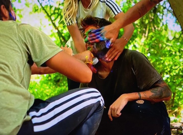 #survivo2020
Kalbimi bırakıyorum şuraya🌸🌼❤