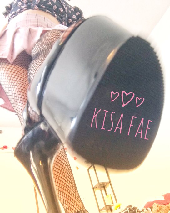 Watch Kisa Fae's leaked NSFW photo on TwXstars