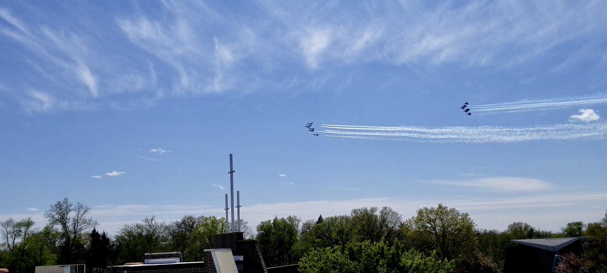 Paul_VI's tweet photo. Spotted flying over PVI... Blue Angels and Thunderbirds paying tribute to healthcare workers and essential workers in the frontline of the pandemic. 🙏🏻
📸 cred to Mr. Nick Beck - Maintenance
#stayhome #staysafe #USA #pvihs #pvipride #remoteeagles 🦅 https://t.co/CVlflWrOlA