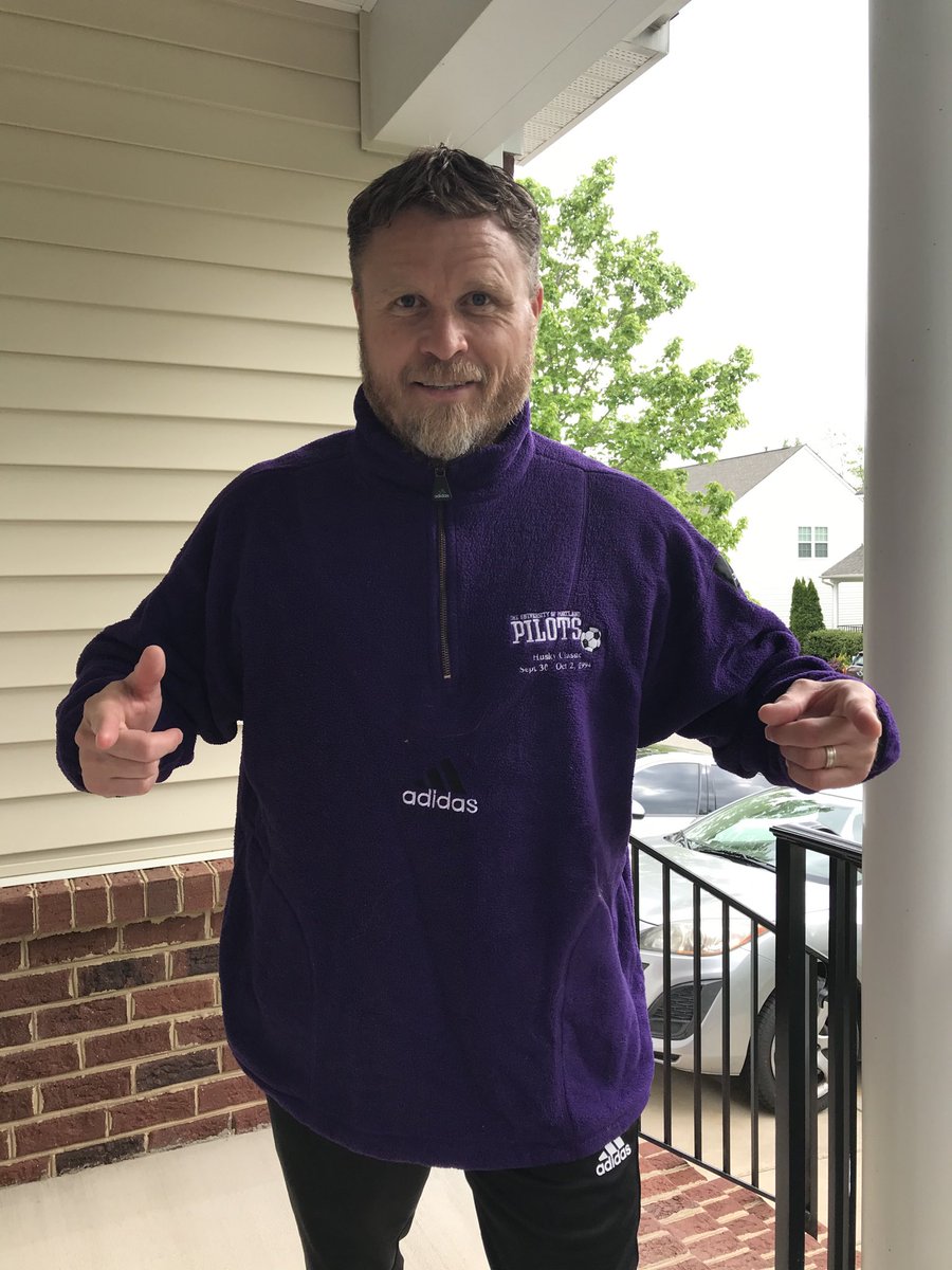Dtarzan66's tweet photo. @tweetparney Here’s another from awhile ago. @PortlandPilots with Clive Charles. #missthatman #SwagWar2020 #RVASports #positivevibes #Yuenglingtime @GoSquirrels @RichmondKickers https://t.co/YnYv1CDQXk
