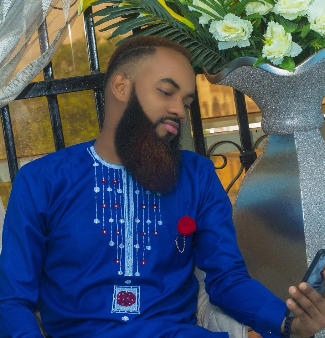 Effortlessly handsome 🧘 tweet media
