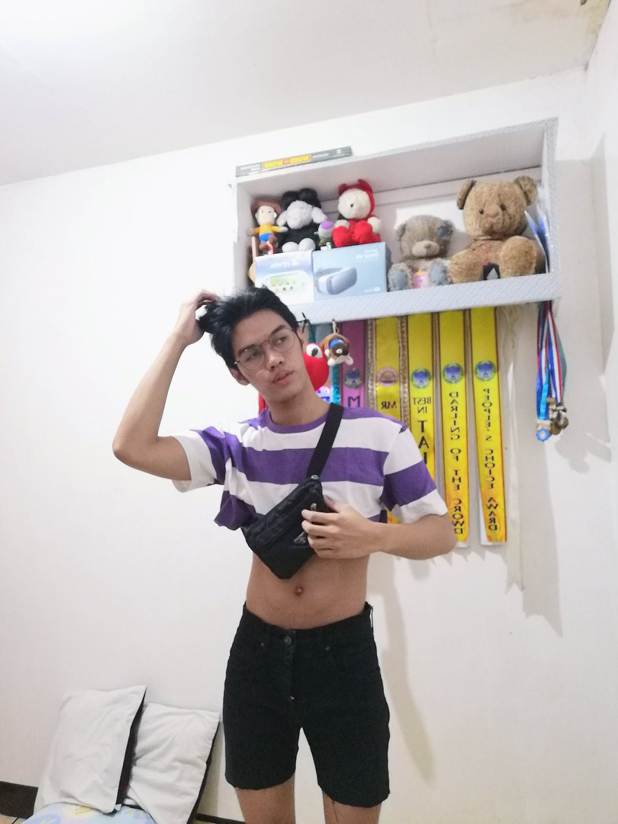 villmrleo's tweet photo. Fuck gender, just be free and wear what makes you confident and happy.
#Respect #CroptopForMen https://t.co/xht7ImHfea