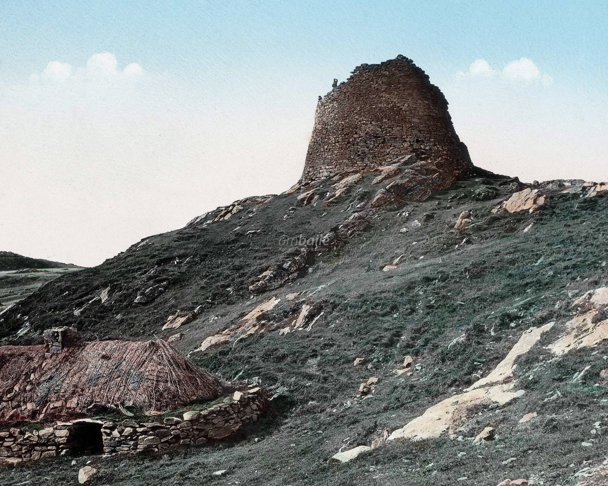HighlandHistory's tweet photo. Dùn Chàrlabhaigh / Dun Carloway, an Iron Age broch in Lewis, c1880s

[photo: George Washington Wilson] https://t.co/iA9WK8dD0M